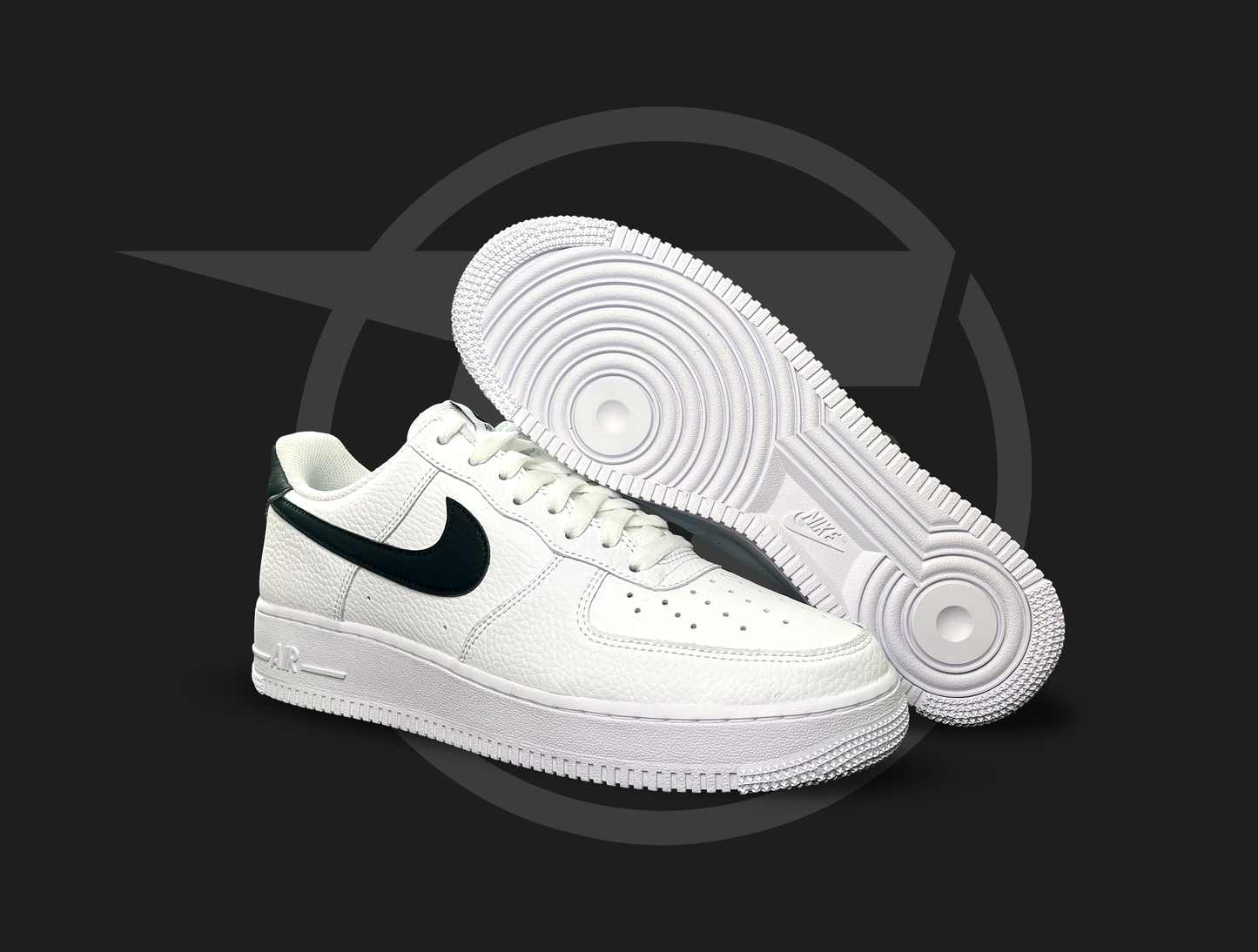 Nike AirForce 1 Low White Black Pebbled Leather