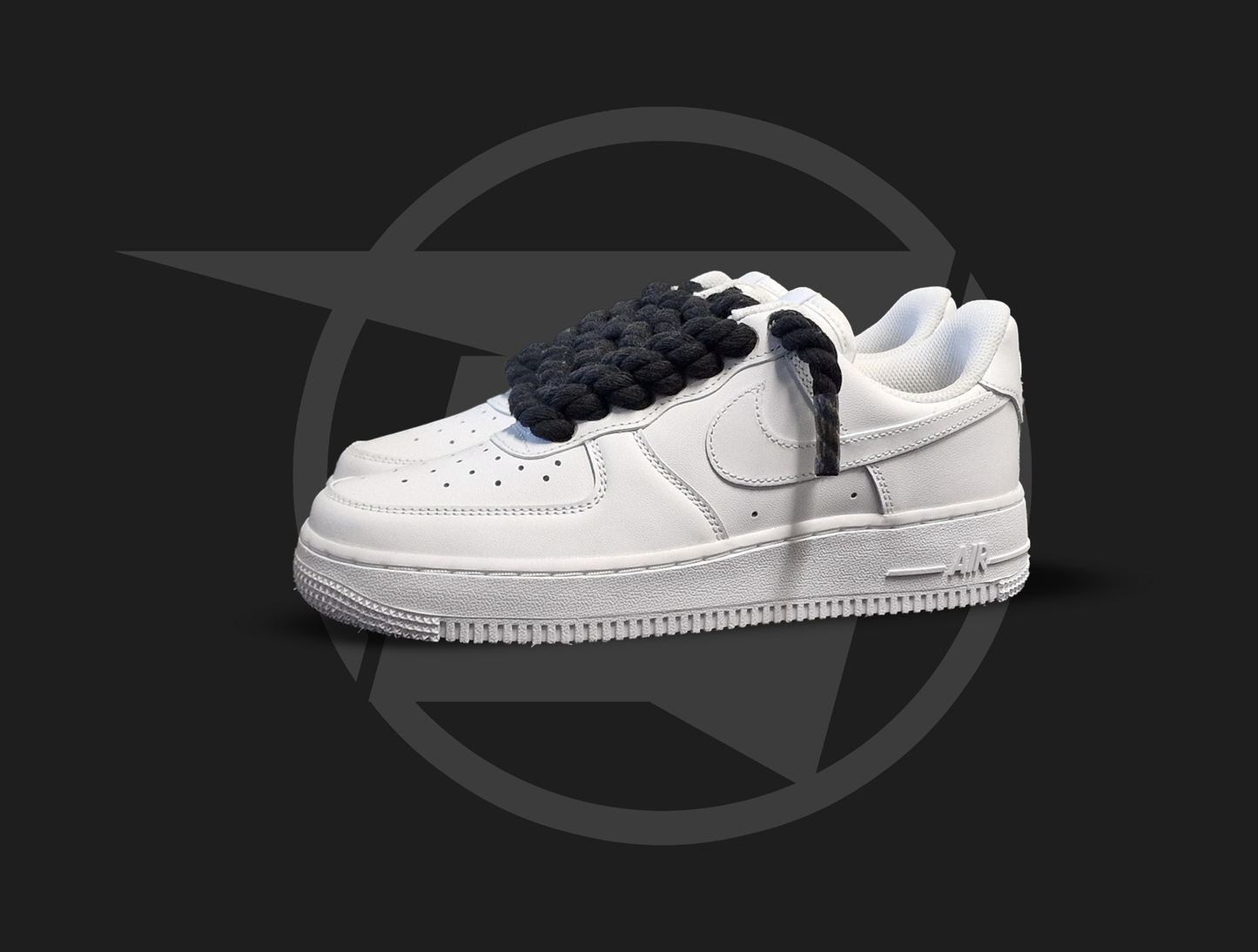 Nike Air Force 1 low White (čierne rope šnúrky)