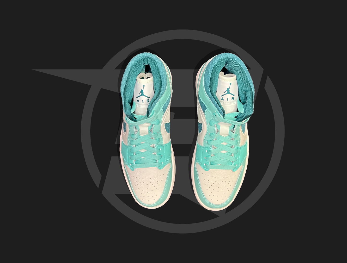 Jordan 1 MidChenille Bleached Turquoise (Women's)